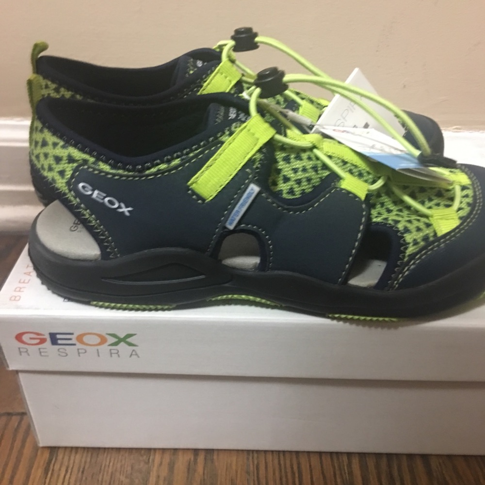 New GEOX boys sandals